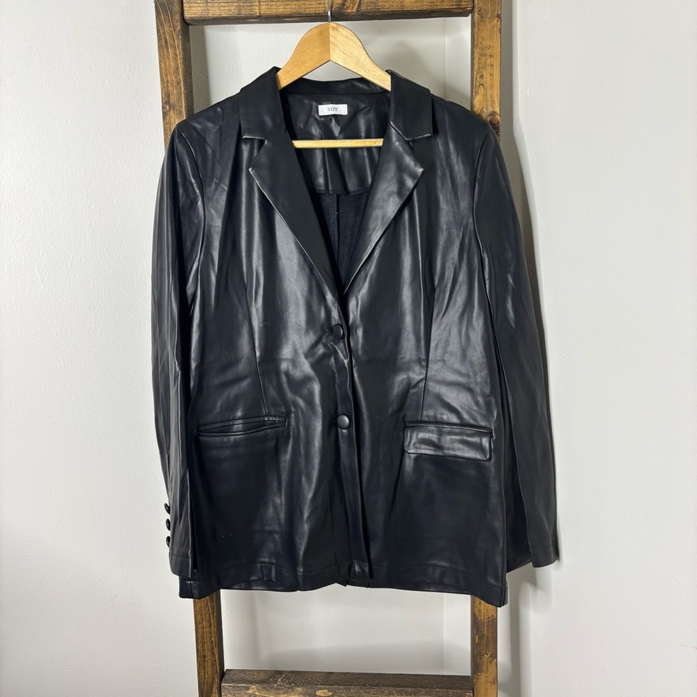 VOY Women's Black Faux Leather Jacket S